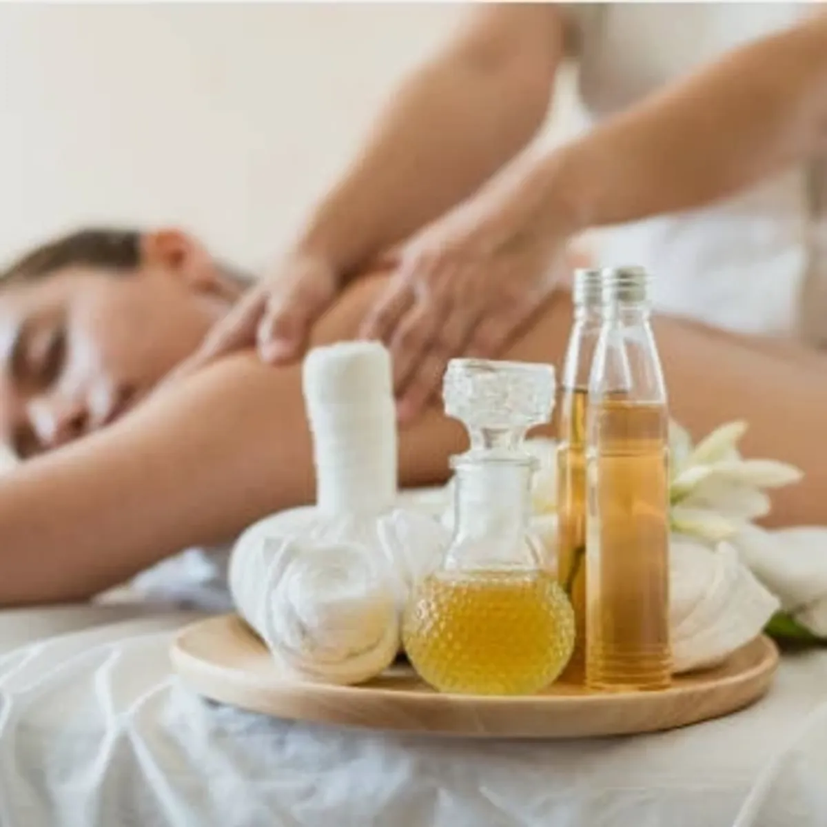 นวดอโรมา / Aroma Massage / 芳香精油按摩